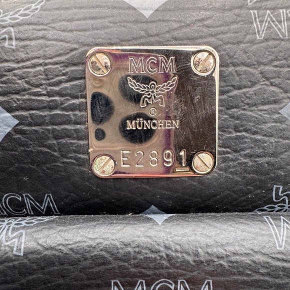 MCM Visetos Small Boston Bag Black - Picture 7 of 9